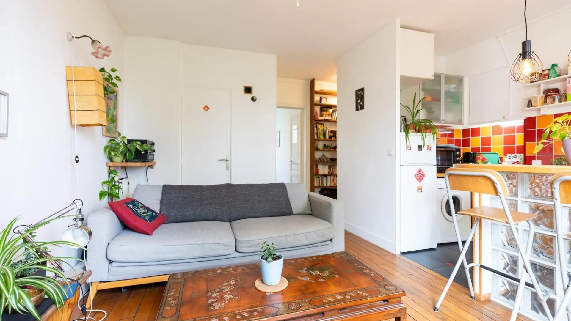 Apartment Cosy Metro Orly 4pers Paris